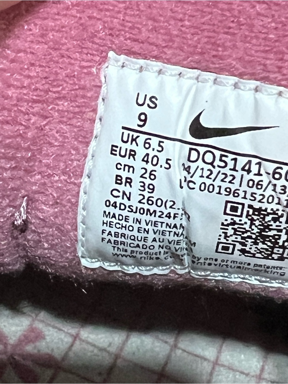 EUC Nike Waffle One SE in burgundy crush/pink prime / white - Picture 4 of 5
